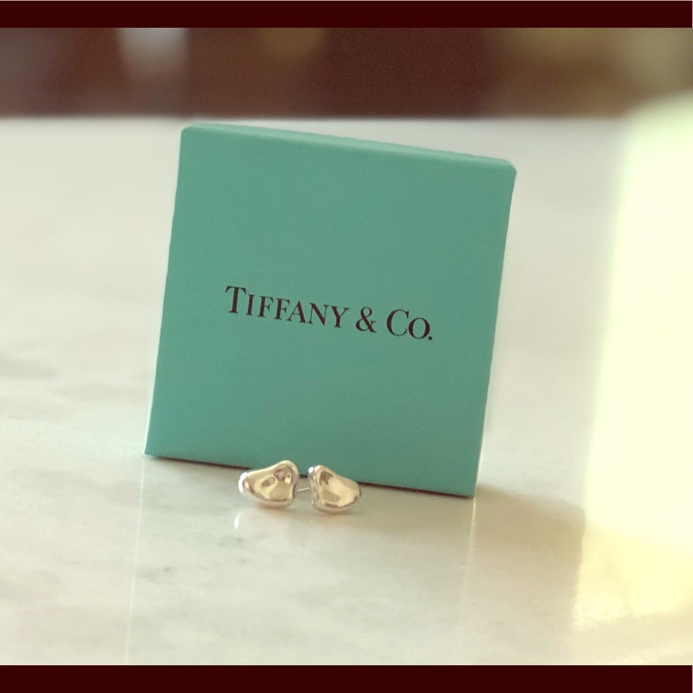 Tiffany & Co. Elsa Peretti Bean Design earrings
